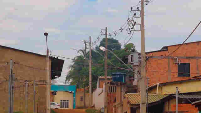 Rua Esperança no bairro Nacional, recebe iluminação pública através do vereador Edesio Fernandes