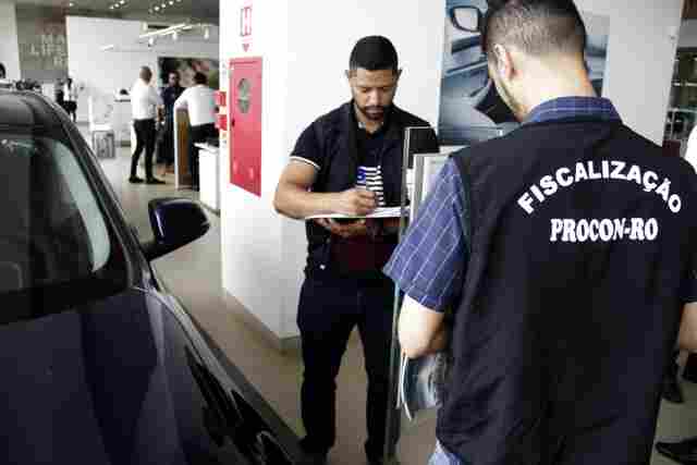 Procon fiscaliza Black Friday no comércio de Rondônia para garantir descontos anunciados