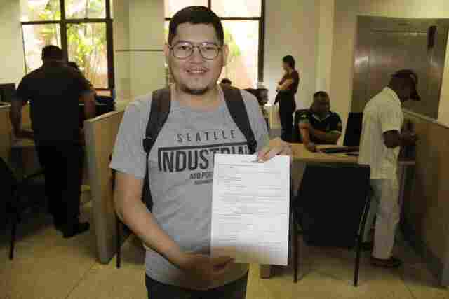 Currículo adequado e uma boa apresentação ajudam na hora de garantir uma vaga de emprego