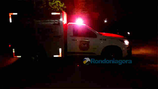 Após matar homem degolado, criminoso vai para o bar beber