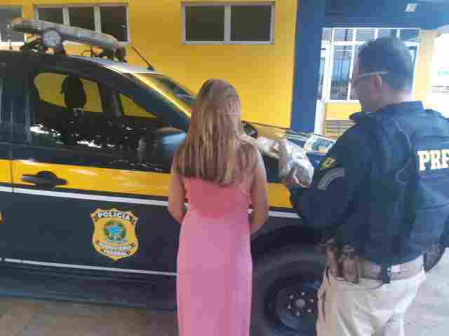 Adolescente acreana de 17 anos é presa em Porto Velho com 3 quilos de cocaína