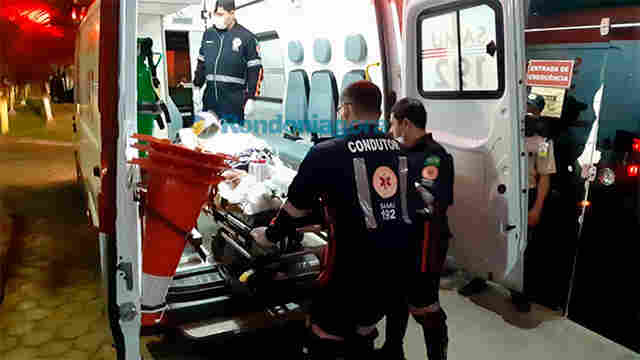 Comerciante é atacado a tiros na frente do próprio mercado na Zona Leste de Porto Velho