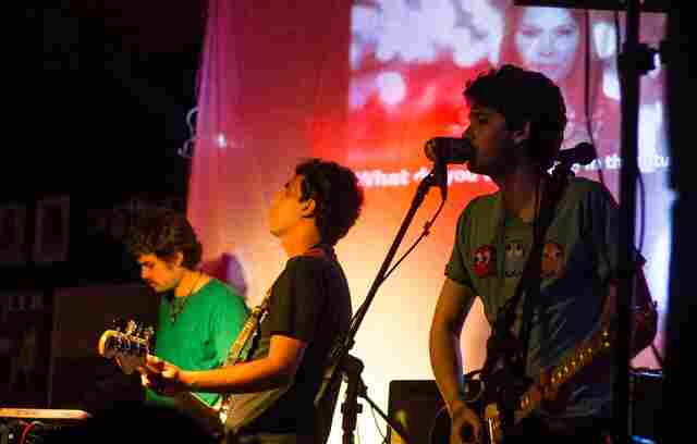 Banda Wari lança novo álbum, “Reverso”, neste sábado