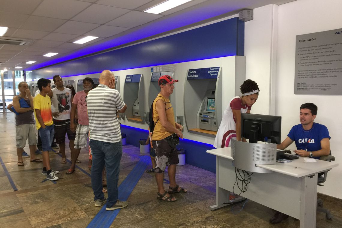Bancos não terão atendimento no dia 31
