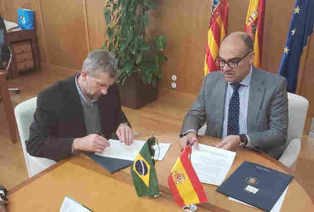 Faculdade Católica firma convênio marco com Universidad de Alicante, da Espanha
