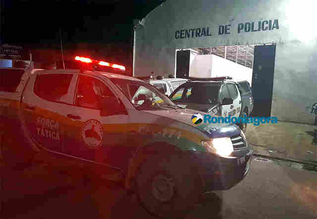 Homem é preso após destruir casa, agredir a mãe e tentar matar irmão