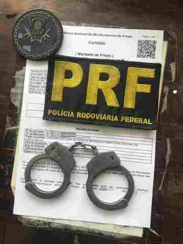 PRF prendeu oito pessoas na quarta-feira em Rondônia