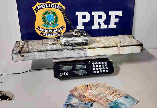 PRF prende dois com mais de 10 quilos de cocaína