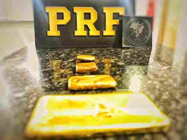 Motorista é preso com meio quilo de ouro e mais de R$ 120 mil em Porto Velho