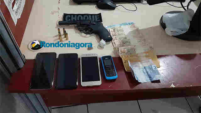 Batalhão de choque prende seis no Orgulho do Madeira com arma e drogas