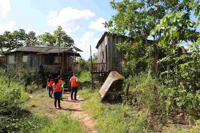Defesa Civil evita ocupações de risco com demolição de casas abandonadas