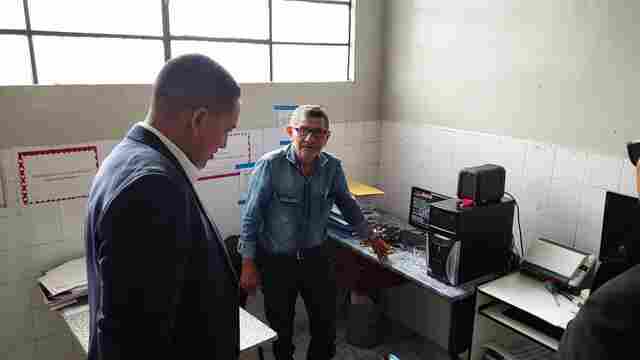 Deputado Eyder Brasil busca melhorias para a Escola Sebastiana Lima de Oliveira