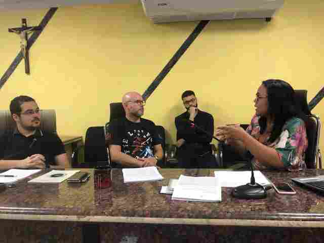 Fiscalização: vereadora Joelna Holder preside primeira reunião da comissão de educação da Câmara em 2020