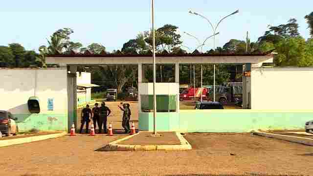Agentes impedem fuga no Urso Branco após revista em celas