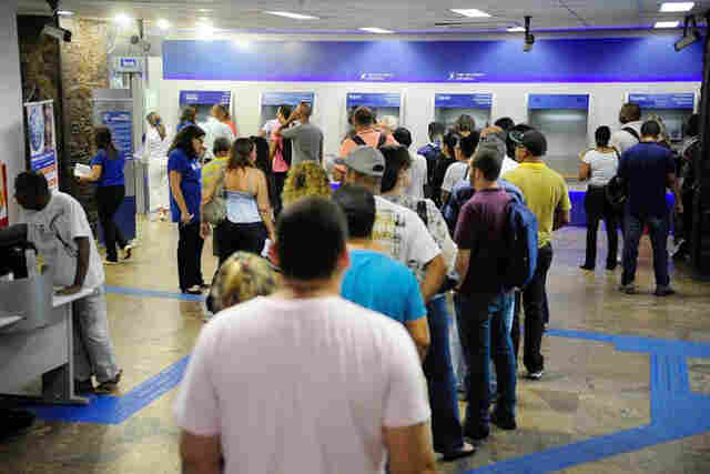 Agências bancárias fecham durante o Carnaval na próxima semana