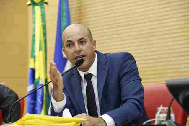 Deputado Ismael Crispin pede apoio da bancada federal para recuperação da BR-429