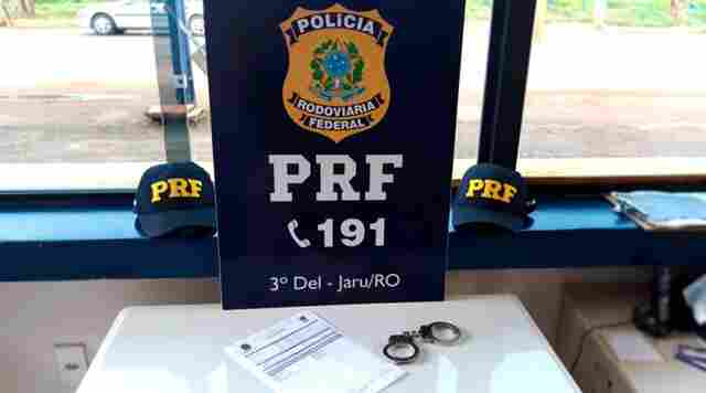PRF prende três em cinco horas de atuação na BR-364
