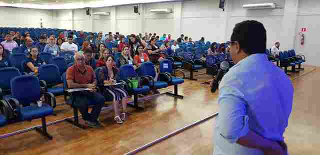 Escola Municipalista da Arom realiza seminário sobre Gestão de Resíduos Sólidos