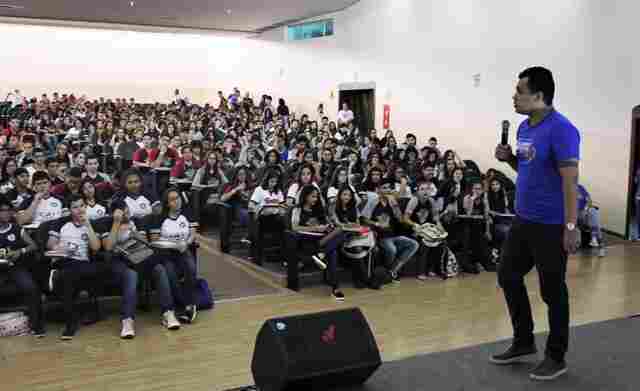 Seduc faz parceria com a Faro para realizar aulão no dia 6 de abril