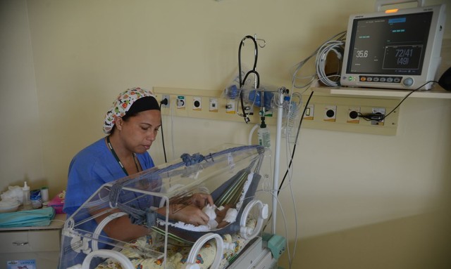 Supremo amplia licença-maternidade de mães de bebês prematuros