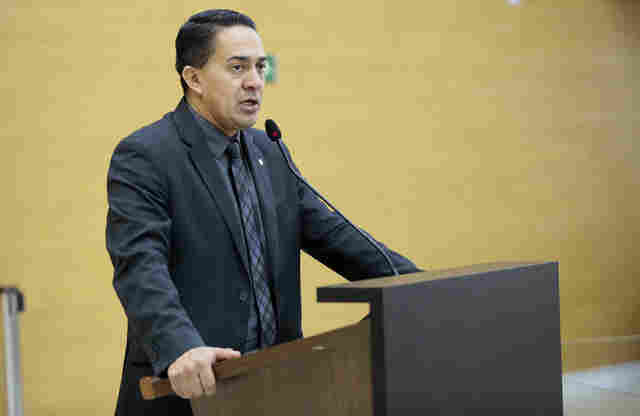 Eyder Brasil denuncia preços abusivos em produtos de proteção contra o Coronavírus