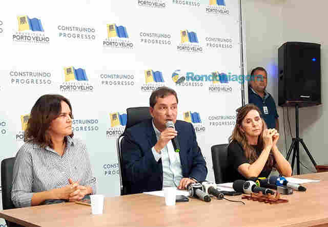 Prefeito fecha boates, danceterias, reduz horário de shopping e exige responsabilidade de igrejas