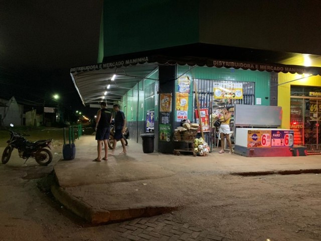 Prefeitura fiscaliza comércio e só permite fornecimento de alimentos por "delivery"