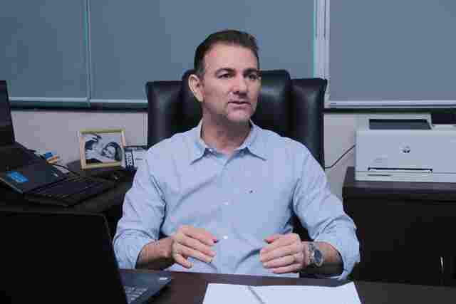 Governo anuncia que também vai comprar testes rápidos para exames de Coronavírus