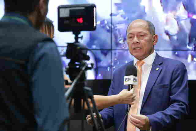 Deputado Coronel Chrisóstomo pede suspensão no pagamento de empréstimos consignados