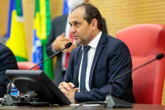 Presidente da Assembleia sofre ataques após reforma e endurece discurso contra propagadores de “fake news”