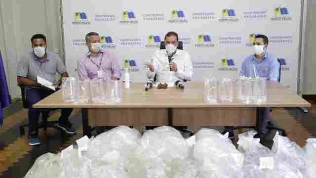 Prefeitura recebe protetores faciais doado pela Dydyo e Àguas Kaiary