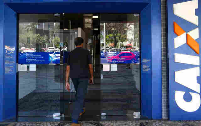 Caixa abrirá agências neste sábado para atender serviços essenciais; veja lista