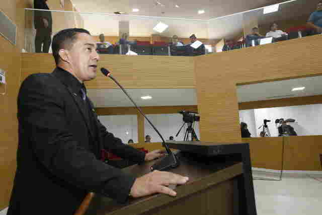 Aeroporto e Espaço Alternativo passam por desinfecção após indicação do deputado Eyder Brasil