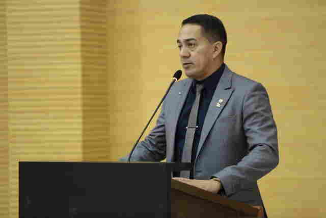 Deputado Eyder Brasil esclarece desinfecção no aeroporto