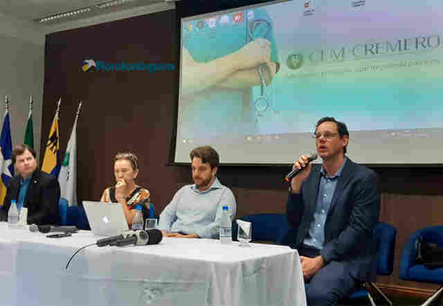 Cremero diz que alerta sobre 50 mil casos em abril e 500 mil em maio era apenas estimativa