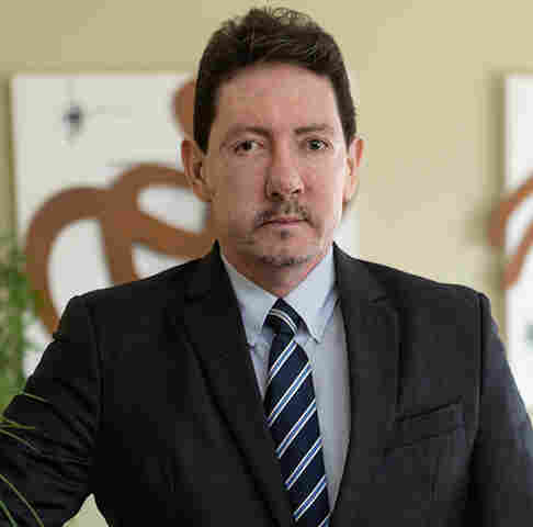 Atendimento via call center pede prudência