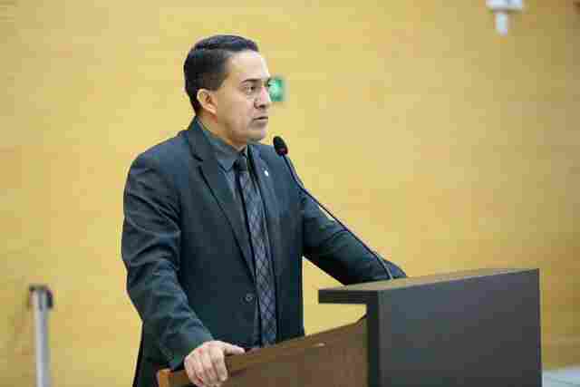 Deputado Eyder Brasil vota favorável e Assembleia vai aplicar na saúde e aquisição de cestas básicas