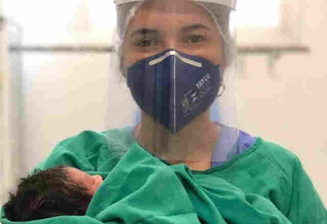 Jovem com Coronavírus dá à luz no HB; bebê passa bem e vai fazer teste