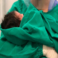 Bebê que nasceu de mãe com Coronavírus não foi infectado