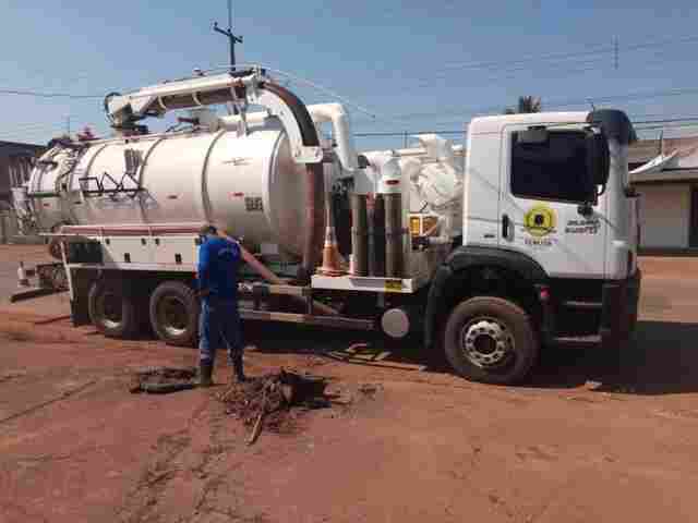 Prefeitura de Porto Velho trabalha em várias frentes para manter a cidade limpa