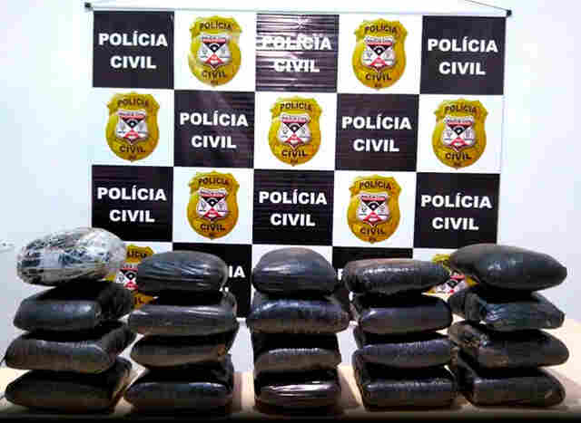Polícia prende homem com 22 quilos de cocaína