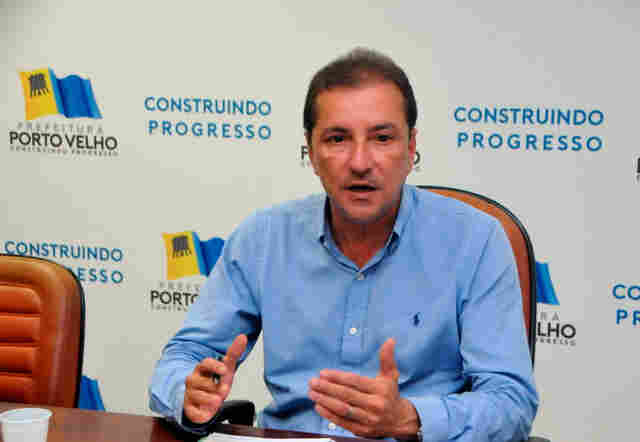 Hildon Chaves vai anunciar em coletiva que não é candidato à reeleição