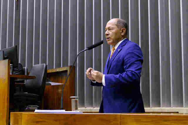 Coronel Chrisóstomo trabalha para regularizar terrenos de produtores da Cooperfrutos e Apronvida, em Vilhena