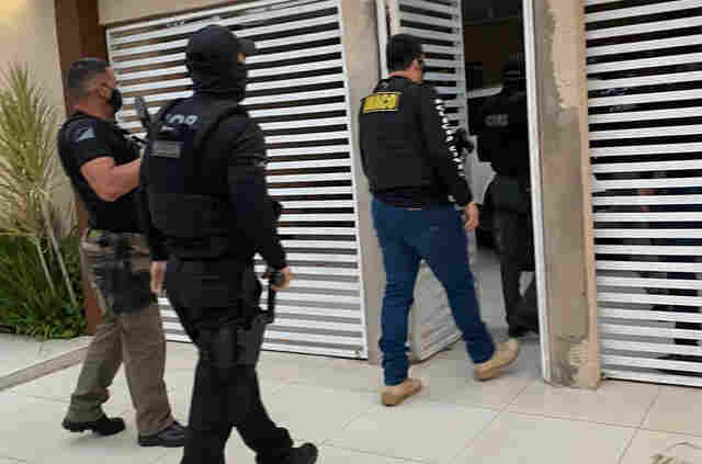 Polícia de Rondônia realiza prisão e buscas no Acre