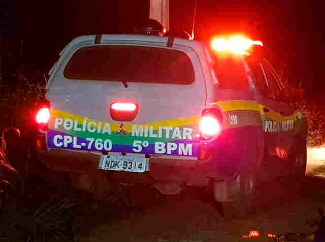 Morador de rua é atacado a facadas