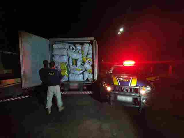 PRF identifica transporte irregular de carvão