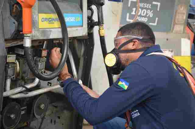 Ipem realiza ações de fiscalização em postos de combustíveis de Porto Velho