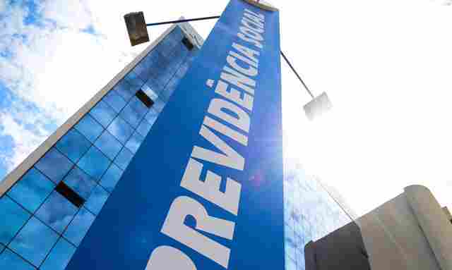 Agências do INSS retomam atendimento presencial a partir desta segunda