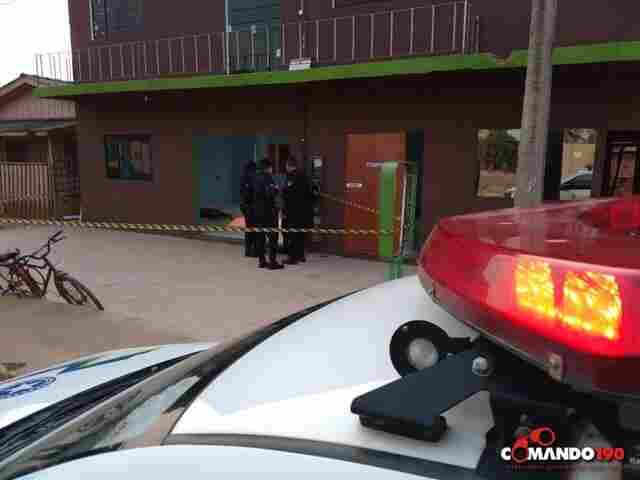 Apenado é morto a tiros no meio da rua