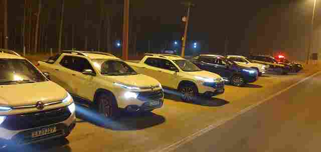 PRF prende 7 motoristas por adulteração de caminhonetes